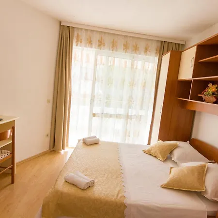 Apartman Vulic Apartment Tucepi